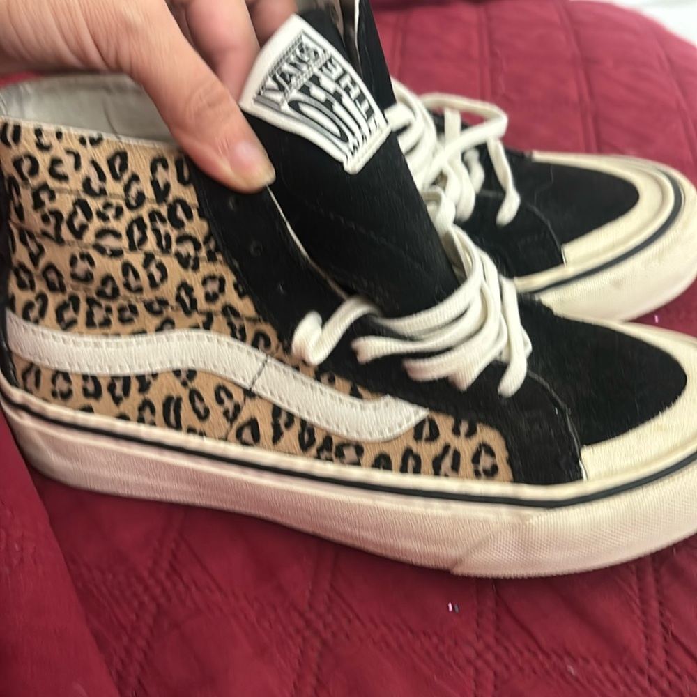 Vans leopard used